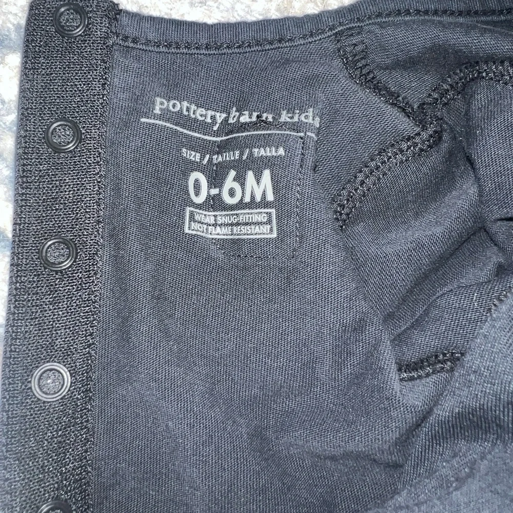 Adorable pottery barn kids Black Bat Baby Costume - Picture 6 of 6